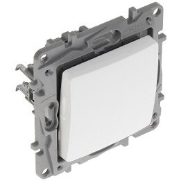 LEGRAND LE-764504 Управляемый коммутатор 10A