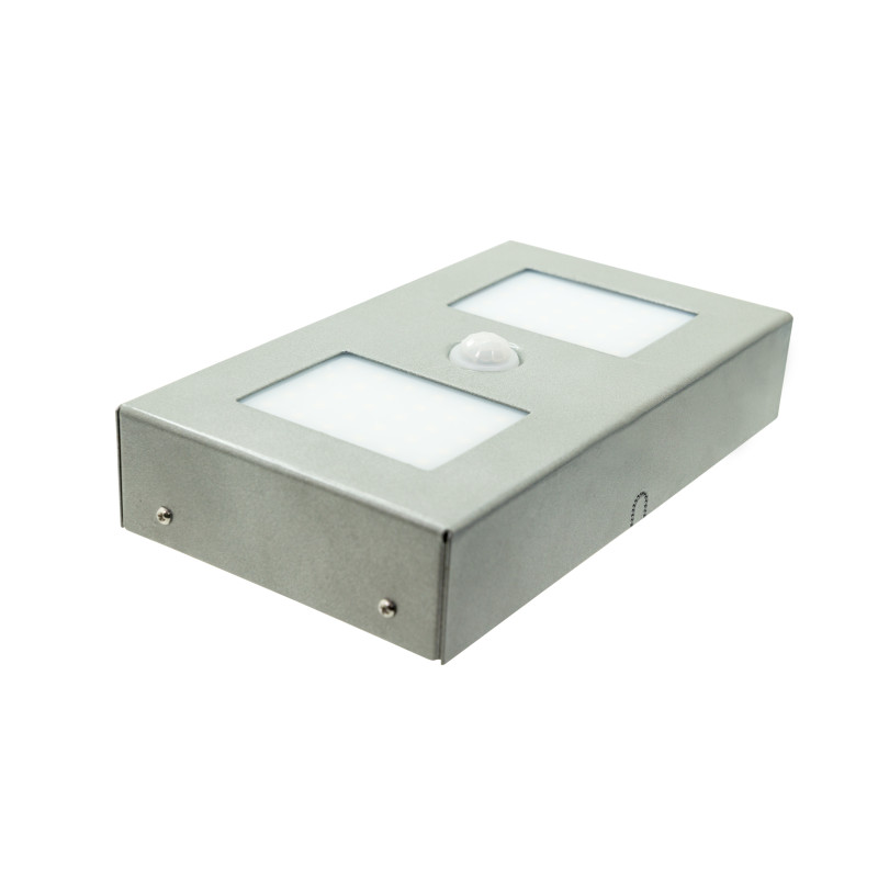 Kvadrātveida 2xLED sudrabs 4000K