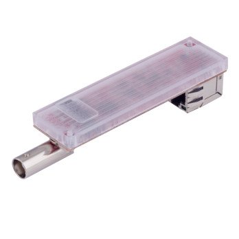 Joukko aktiivisia muuntimia Ethernet-lahetysta varten