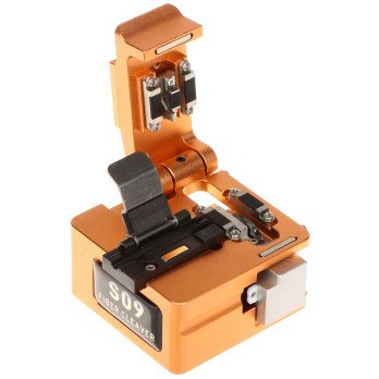 AI-9 optiskas skiedras savienotajs