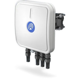 QuWireless C950M CCTV PoE Gateway with LTE, 3x CCTV, PSU + Switch