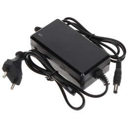 VIRTALÄHDESOVITIN 12V/2A/5.5