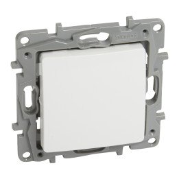 Two-way switch Niloe - 1-gang - 10 AX - 250 V - automatic terminals - white