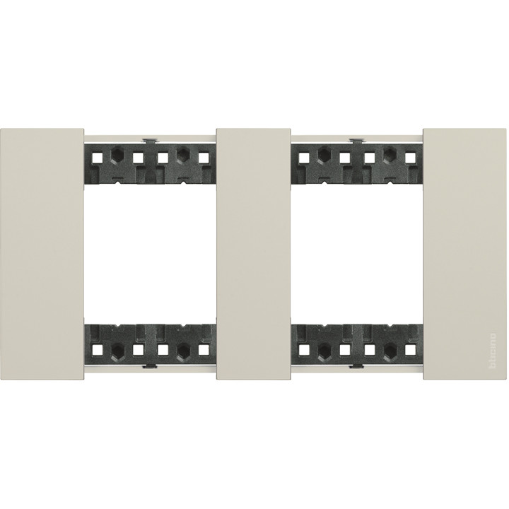 2x2P 71mm Living Now Plate
