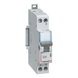 Changeover switch - 2-way - 250 V - 32 A - 1 module