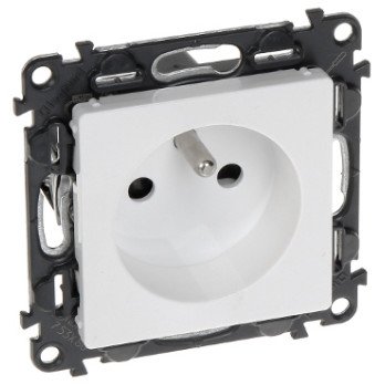 SINGLE SOCET OUTLET LE-753180 Valena Life 230 V 16 A LEGRAND
