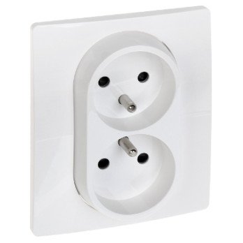 KAHEKORDSE PISKGA VALJASOIDUK LE-764541 Niloe 230 V 16 A LEGRAND