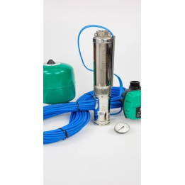 Set with submersible pump stable pressure 150 m