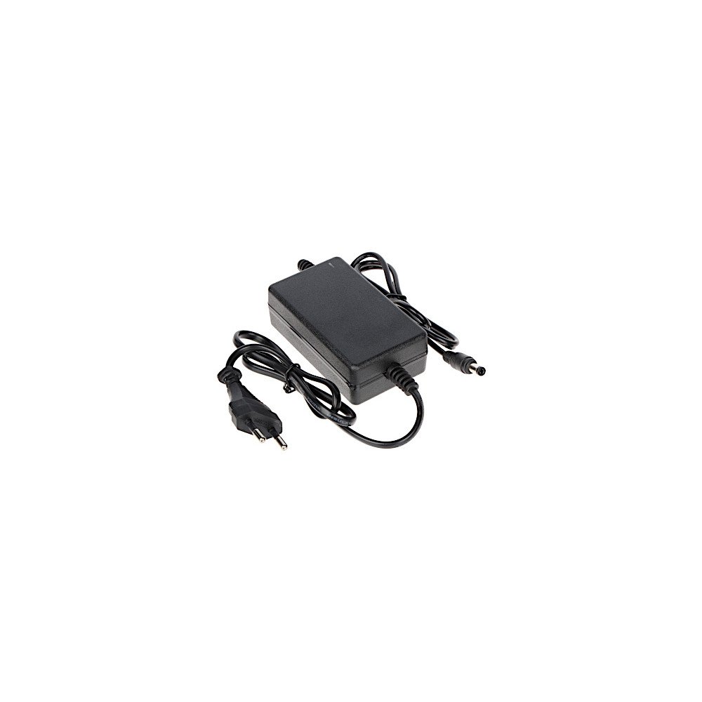 TOITEADAPTER 12V/2A/5.5