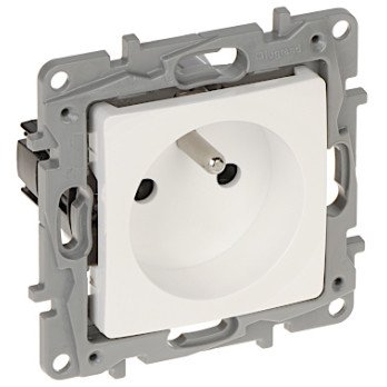 LE-664536 Niloe 230 16 LEGRAND